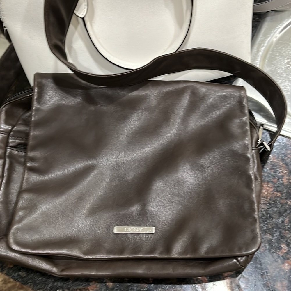 DKNY Chocolate brown. Almost new!